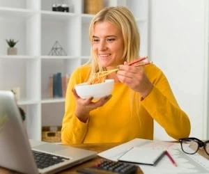 باعث چاقی میشود