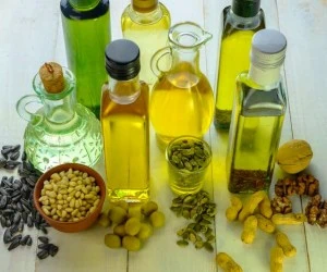 ریختن روغن ناف