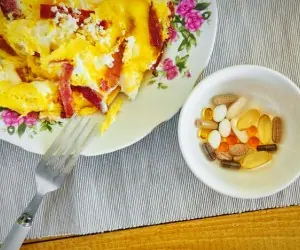 خوردن قرص با غذا
