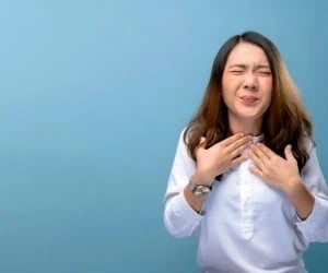 گرفتگی صدا در صبح