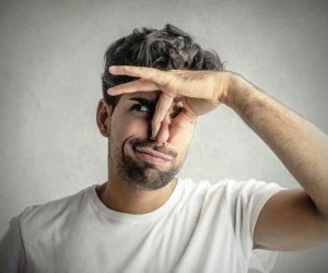 علت تغییر بوی بدن