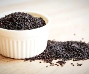 عوارض سیاه دانه