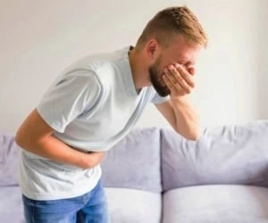 حالت تهوع و نفخ شکم