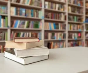 روز کتاب و کتابخوانی