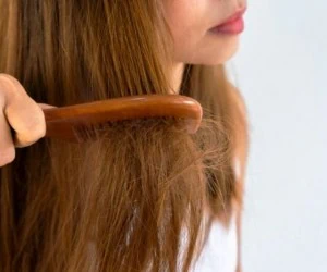  باز کردن موهای گره خورده در 6 مرحله + آموزش 