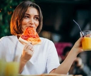 چرا بعضی ها چاق نمیشن