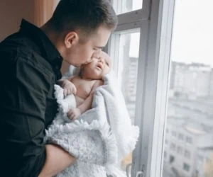 به آغوش کشیدن