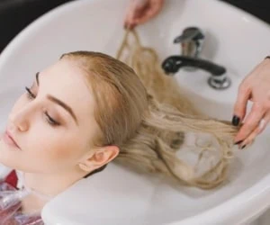 روش صحیح شامپو زدن مو