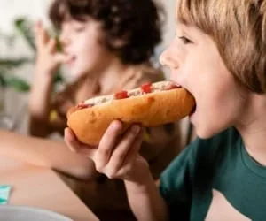 غذا خوردن