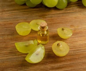 خواص روغن هسته انگور