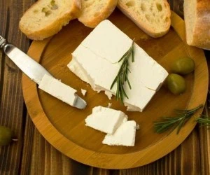  هشدار به کسانی که هر روز پنیر میخورن 
