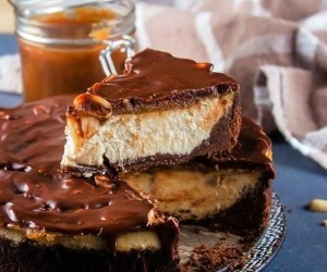 چیز کیک اسنیکرز