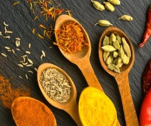 ادویه فسنجون