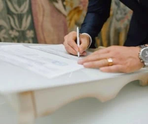 عقد محضری