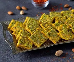 شیرینی یزدی