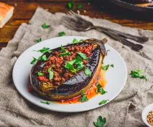غذا با رب انار