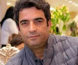 منوچهر هادی