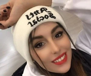 محیا مهدی زاده