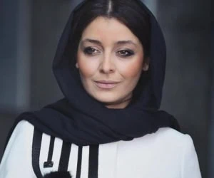 ساره بیات