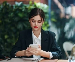 کار با موبایل