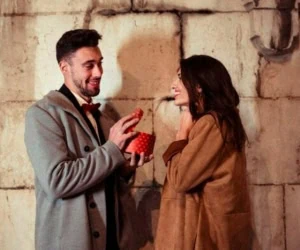 اولین قرار