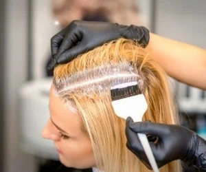 رنگ کردن ریشه مو