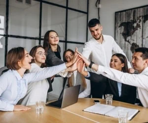 افزایش خلاقیت کارکنان