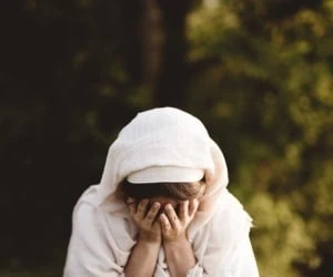 اشک های سنگی