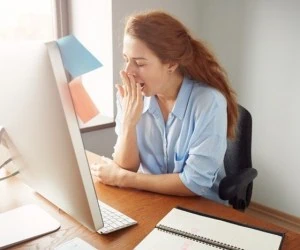  دلیل چرت زدن و خواب آلودگی در محل کارت اینجاست 
