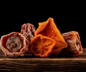 طرز تهیه خرمالو خشک