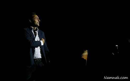 عکس امیرحسین رستمی در کنسرت بابک جهانبخش