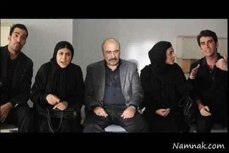 رضا عطاران و آزاده صمدی در فیلم طبقه حساس