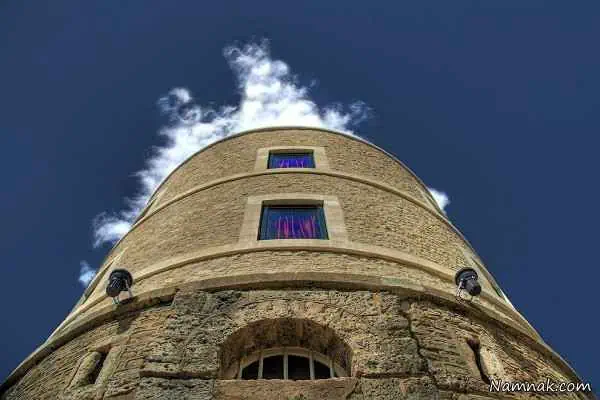 هتل در زندان