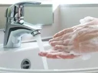 ویروس کرونا روی پوست