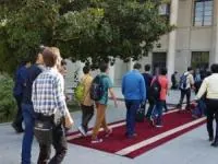 دانشگاه