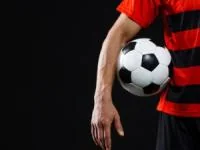 آنتونی استوکس