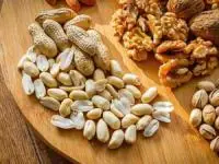 اهمیت مصرف آجیل و خشکبار