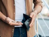 برخورد با شوهر بیکار