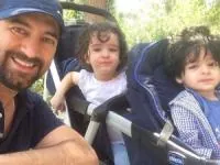 مجید صالحی و دوقلوهایش
