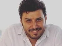 جواد عزتی