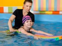 آموزش شنا به کودک