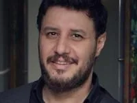 جواد عزتی