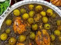 خورش گوجه سبز