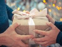 هدیه دادن