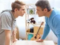 تنفر فرزند از والدین
