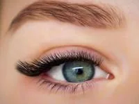 ریزش اکستنشن مژه