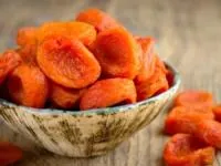 تهیه برگ زردآلو