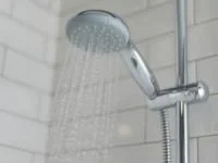 هر روز دوش گرفتن