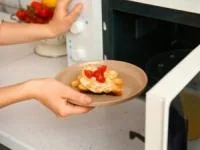 مواد ممنوعه درون مایکروویو