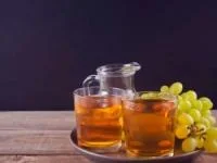 آبلیمووآبغوره در ظروف پلاستیکی